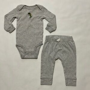 Carter's Long Sleeve Dinosaur Jumper With‎ Matching Pants Baby Size 6 Months